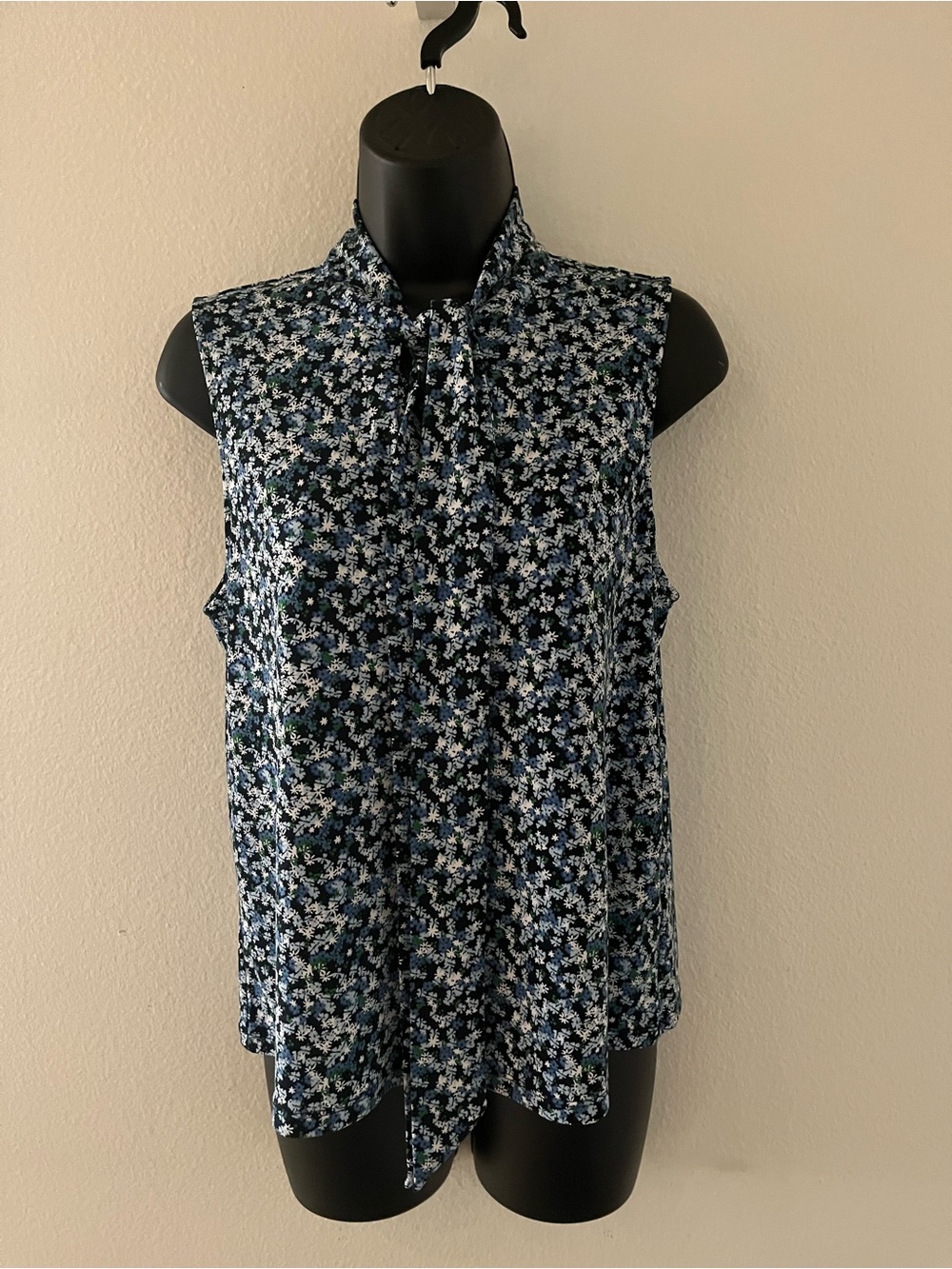 Michael Kors Navy and Light Blue Floral Tie-Neck Camisole